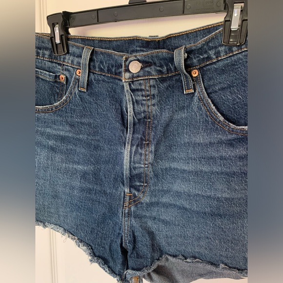 Levi’s 501 Original High Rise Dark Jean Shorts Cut Off Salsa Mood - Size 34 - Picture 5 of 15
